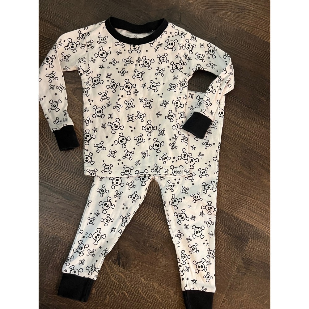 Honest Baby Kids 24M Organic Cotton Skull Print 2 Piece Pajama Set White Black